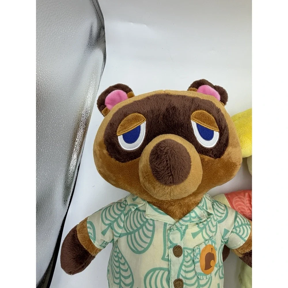 Build-A-Bear Workshop embroidered features shirt